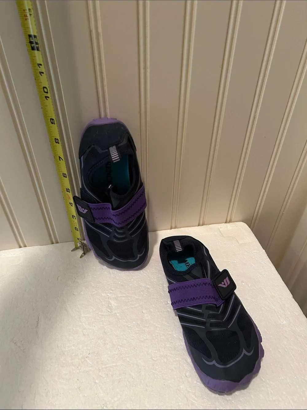 Merence Kids SlipOn Water Athletic Shoes Comfort Strap size 2 (33)Black Purple